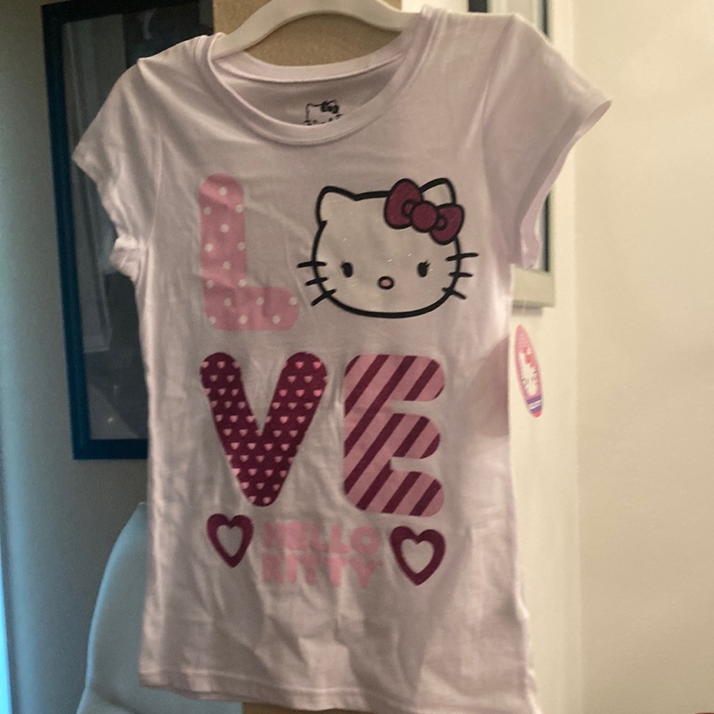 Hello Kitty L.O.V.E T-Shirt